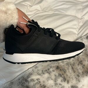 New Balance 247 sneakers